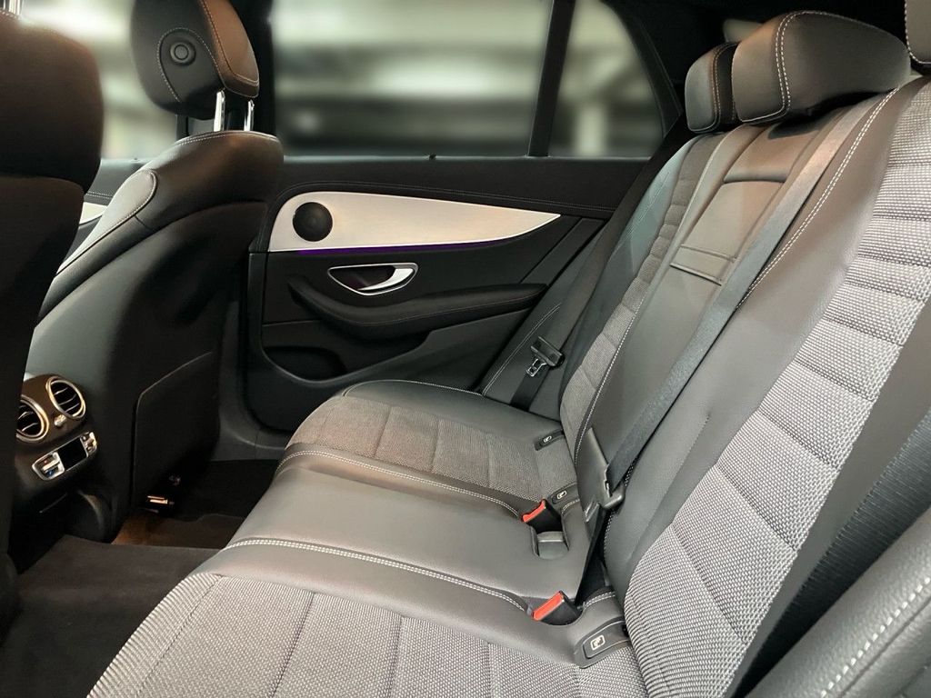 Mercedes-Benz E 300 2022