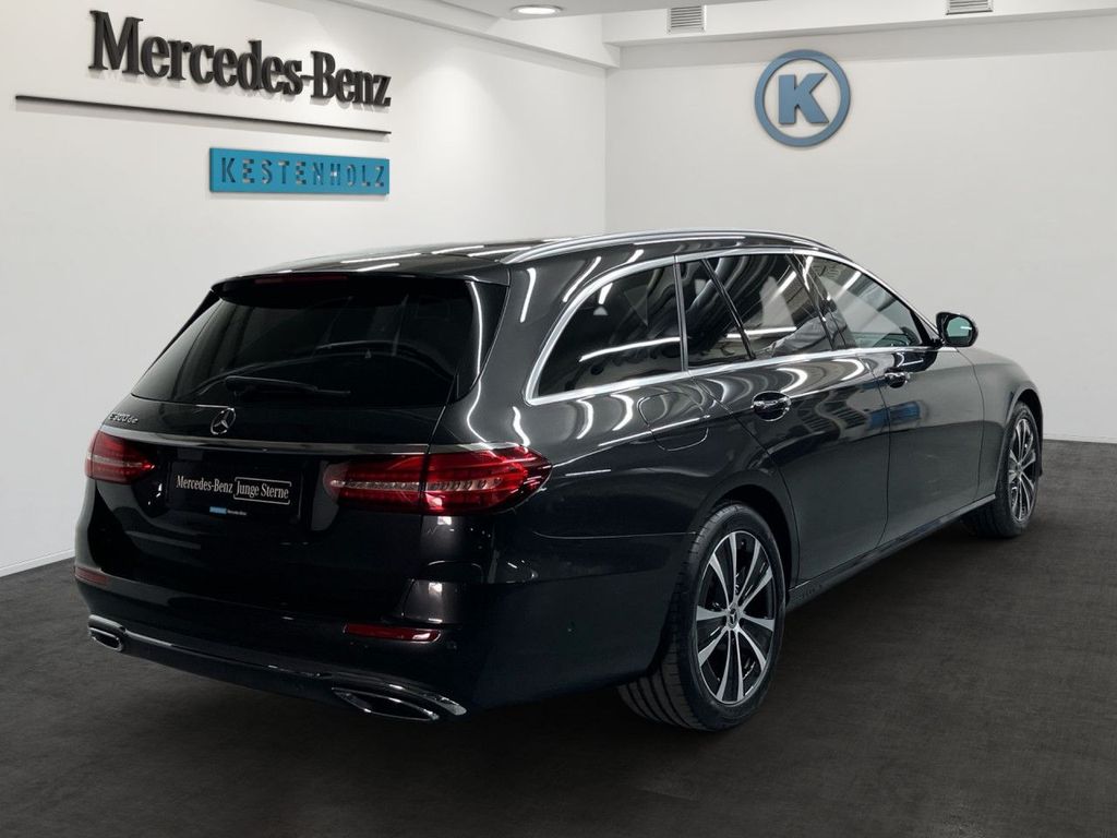 Mercedes-Benz E 300 2022