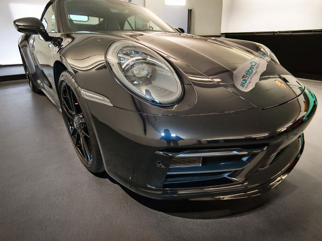 Porsche 992 2023