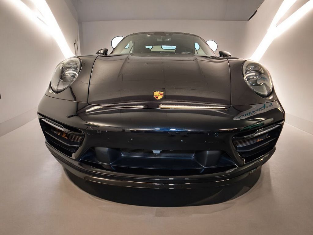Porsche 992 2023