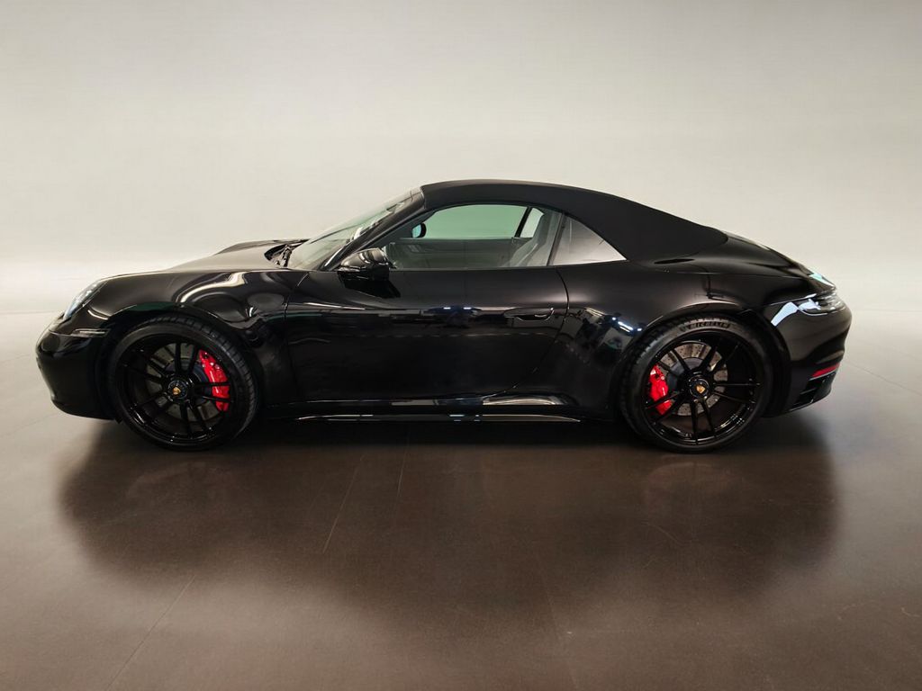 Porsche 992 2023
