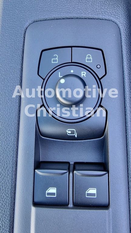 Ford Transit Custom 2025