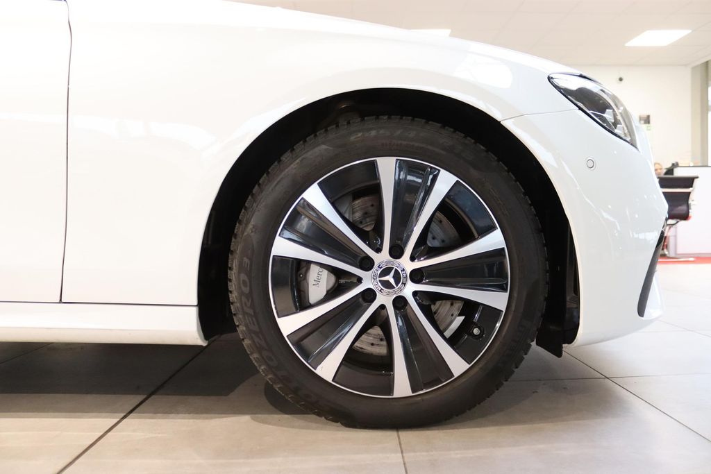 Mercedes-Benz E 300 2022