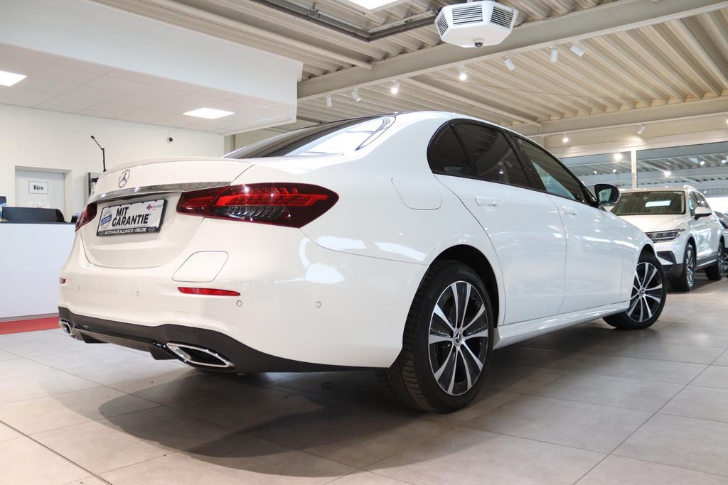 Mercedes-Benz E 300 2022