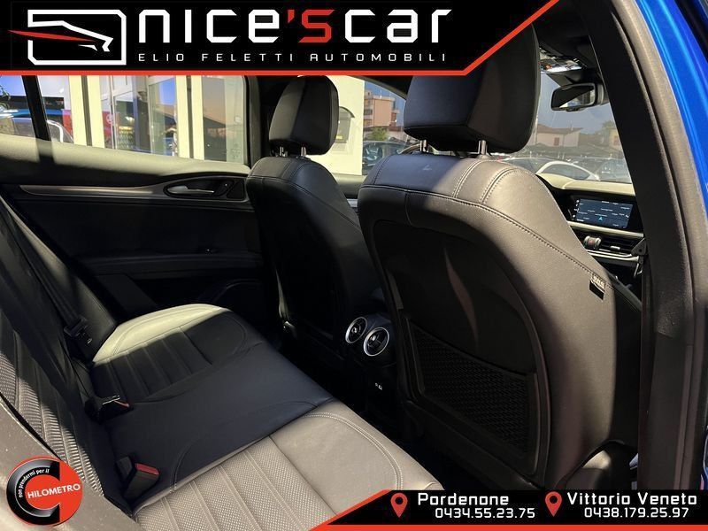 Alfa Romeo Stelvio 2023