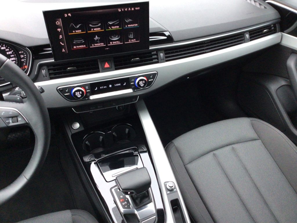 Audi A4 2024