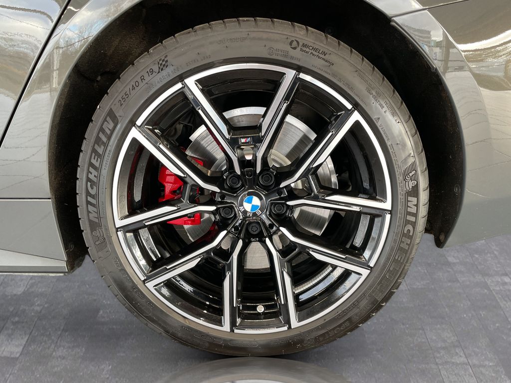 BMW i4 2025