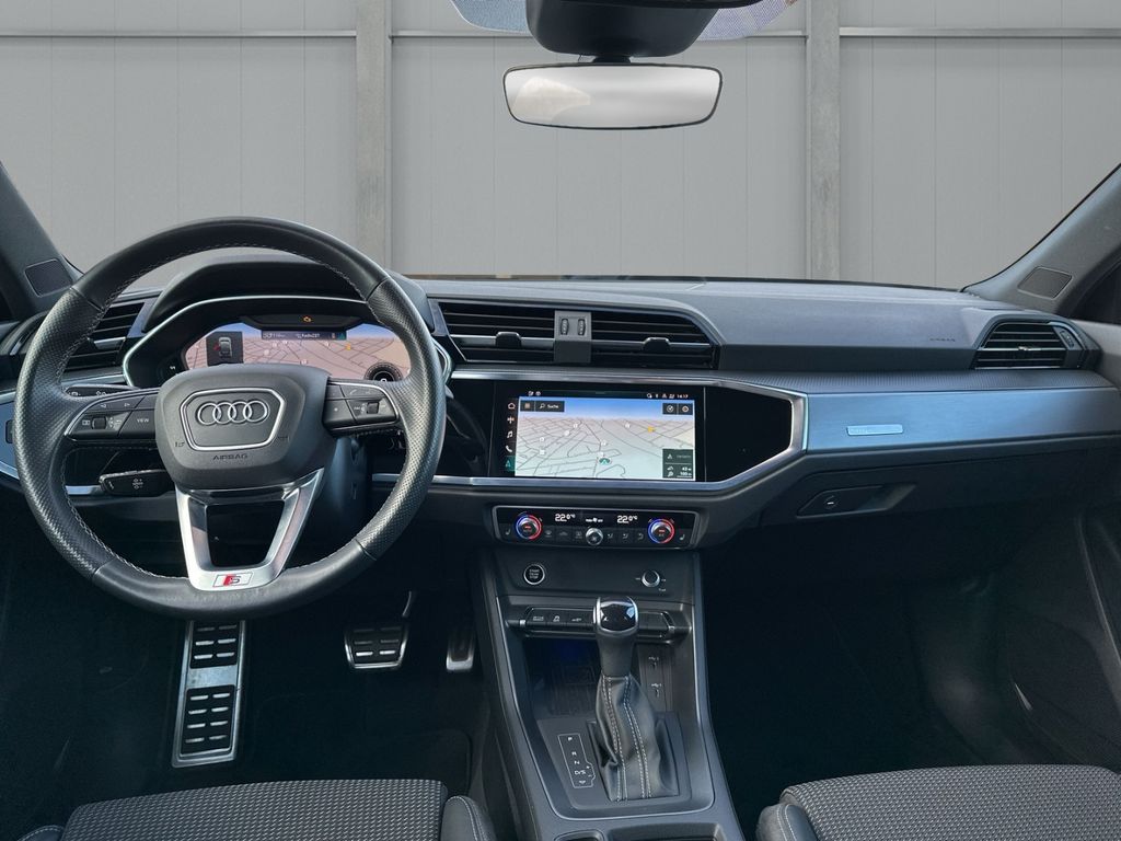 Audi Q3 2021