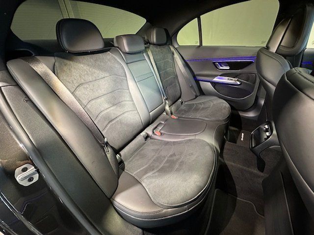 Mercedes-Benz E 220 2025