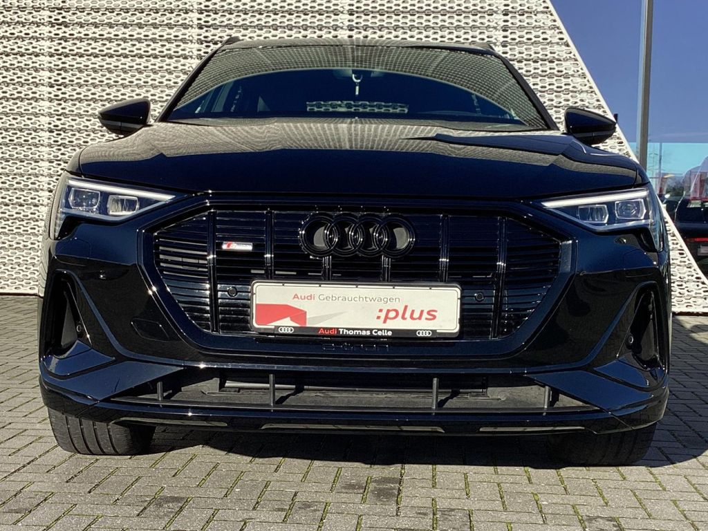 Audi e-tron 2022