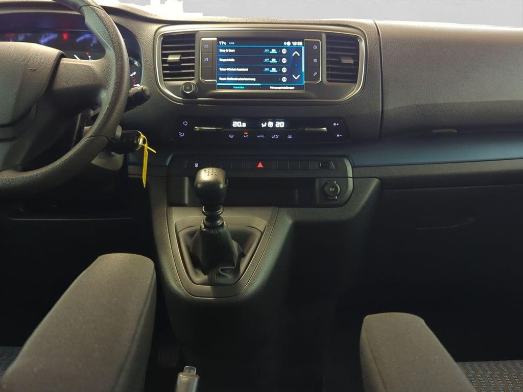 Peugeot Traveller 2021