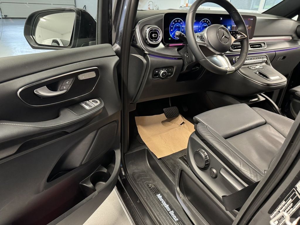 Mercedes-Benz EQV 2024