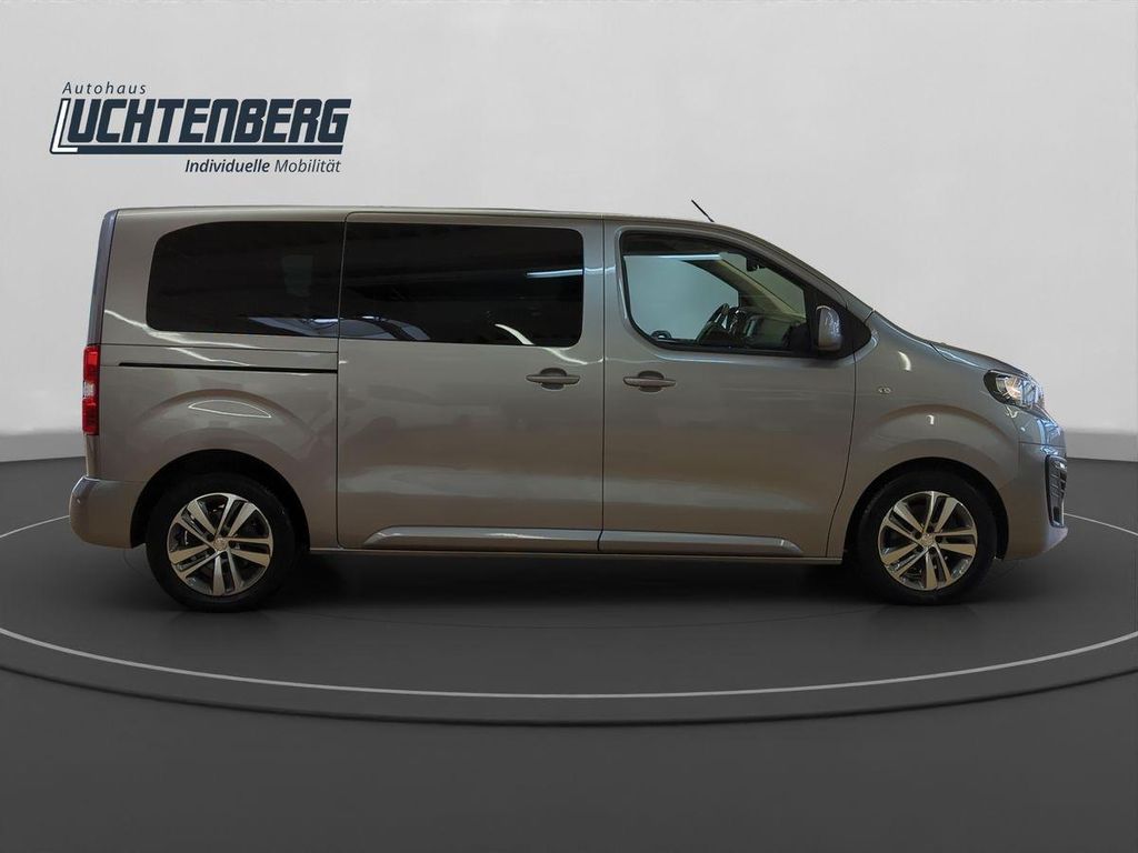 Peugeot Traveller 2021