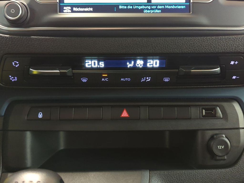 Peugeot Traveller 2021