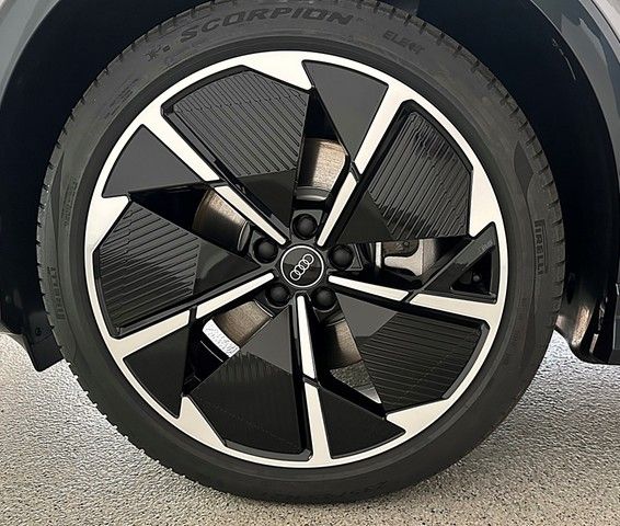 Audi Q4 e-tron 2025