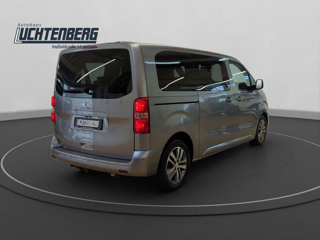 Peugeot Traveller 2021