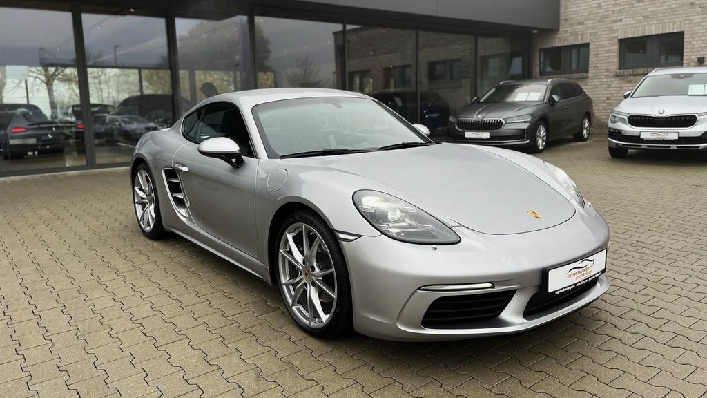 Porsche Cayman 2024