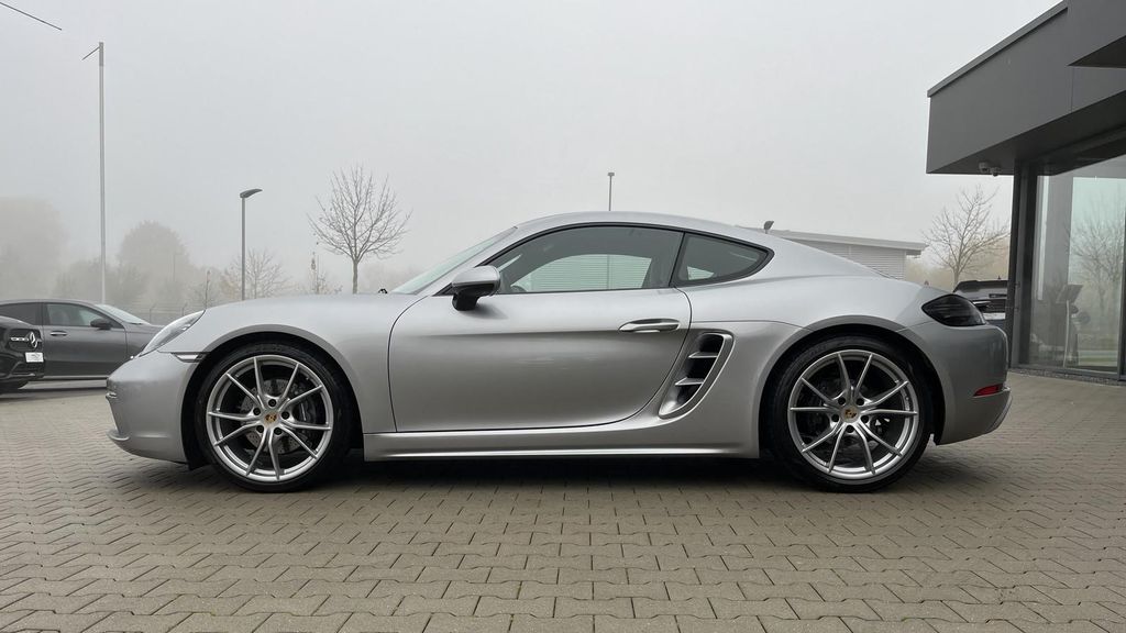 Porsche Cayman 2024