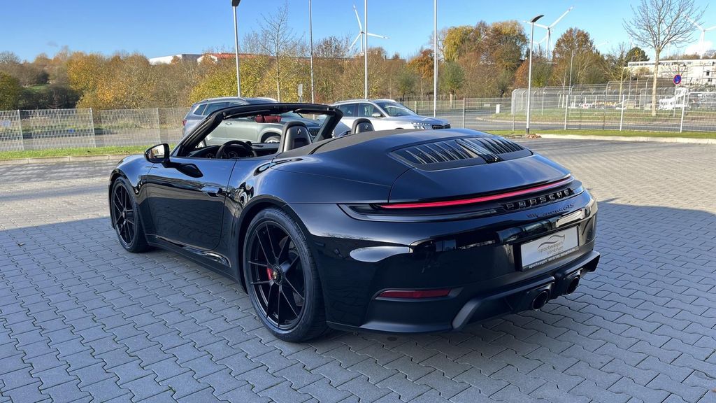 Porsche 992 2025