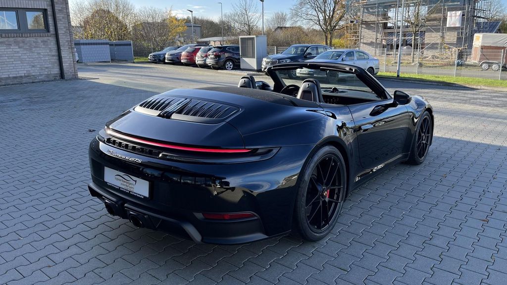 Porsche 992 2025