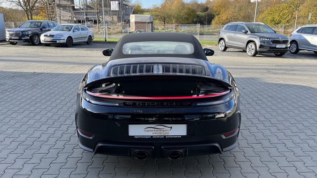 Porsche 992 2025
