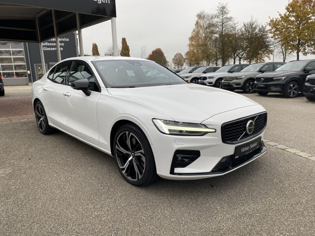 Volvo S60 2023