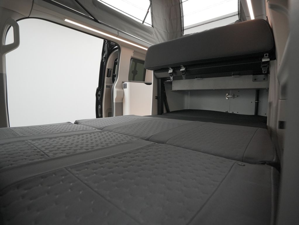 Ford Tourneo Custom 2025