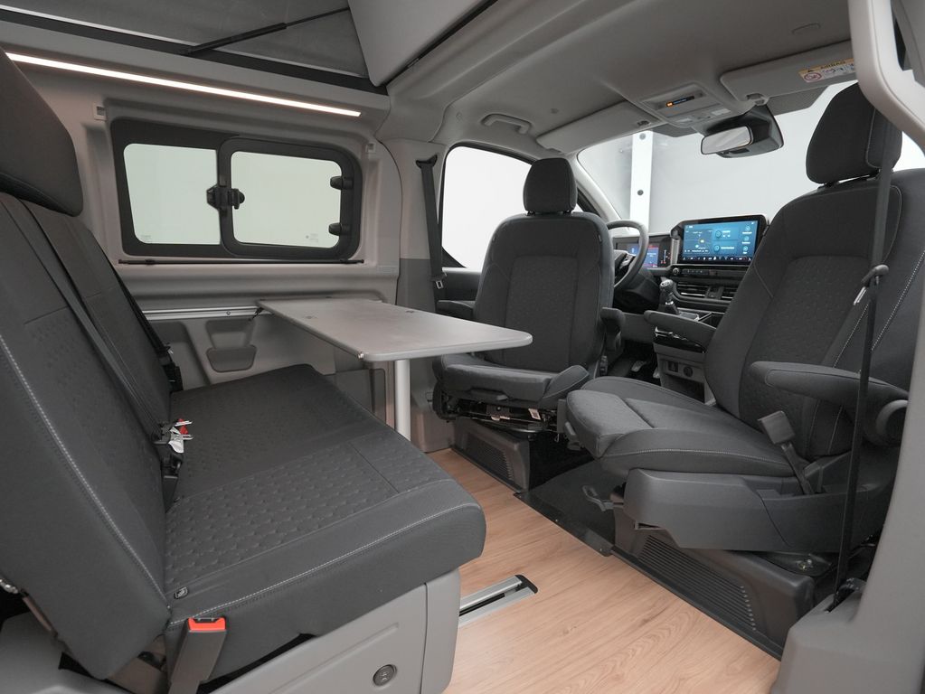 Ford Tourneo Custom 2025