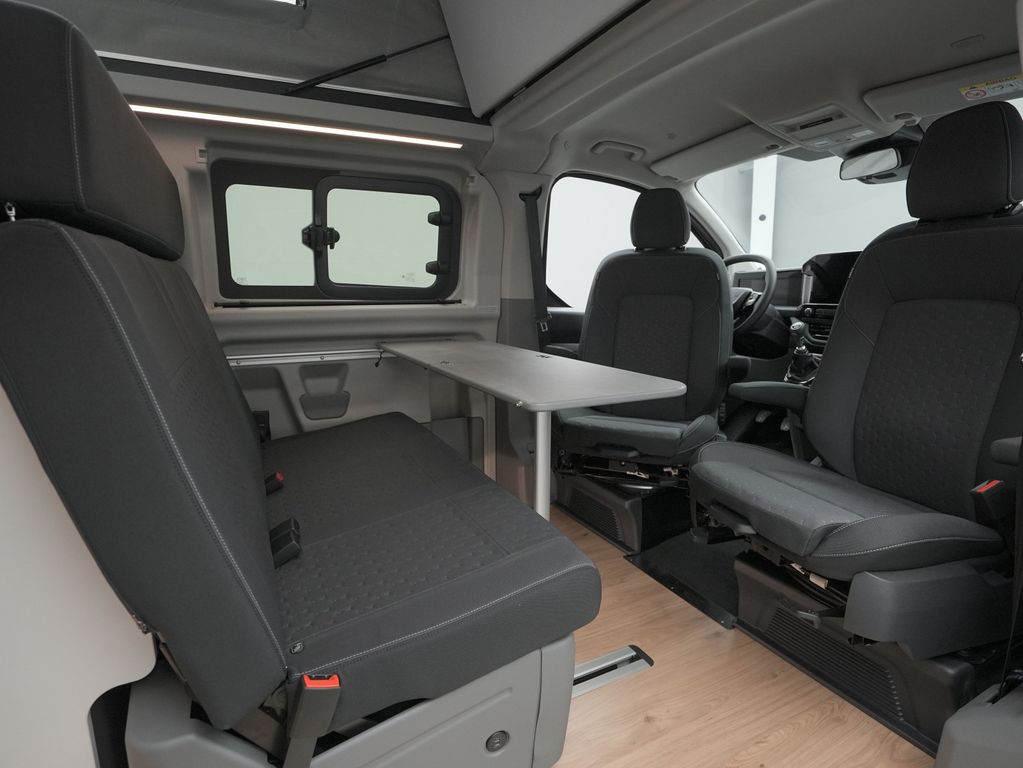 Ford Tourneo Custom 2025