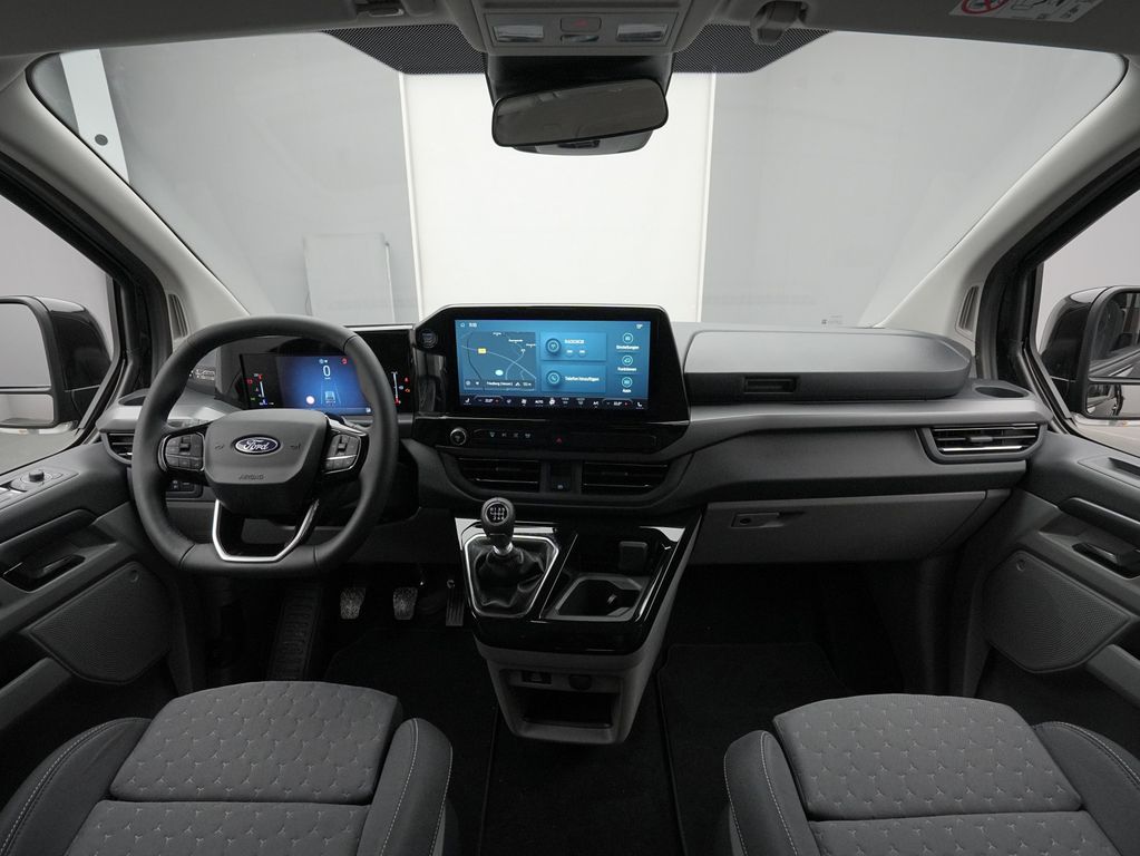 Ford Tourneo Custom 2025