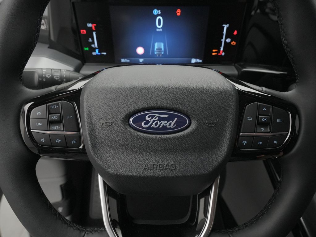 Ford Tourneo Custom 2025