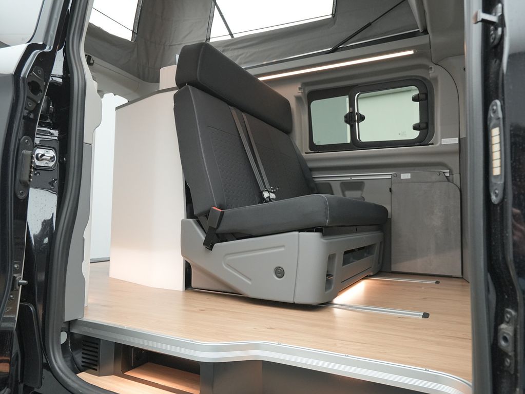 Ford Tourneo Custom 2025