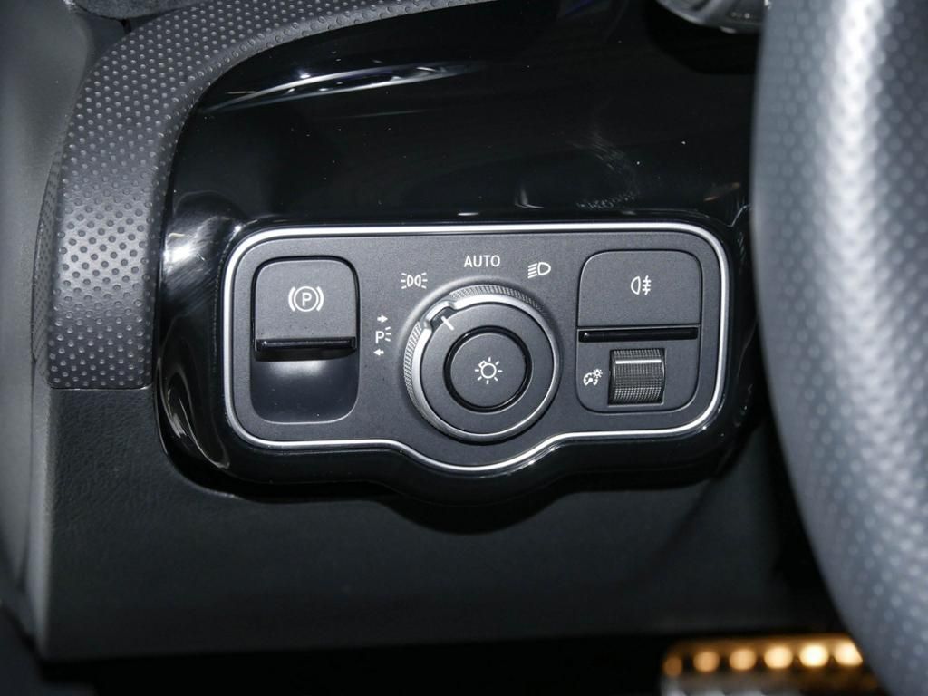 Mercedes-Benz CLA 250 2025