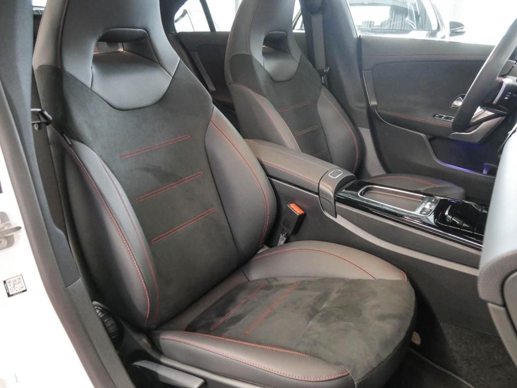 Mercedes-Benz CLA 250 2025