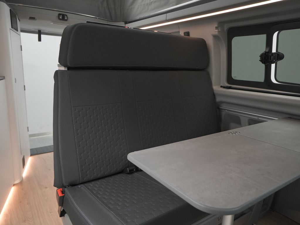 Ford Tourneo Custom 2025