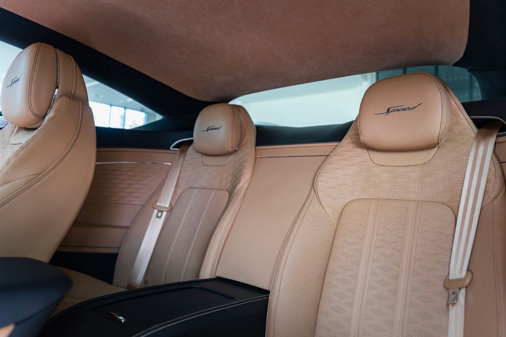 Bentley Continental GT 2025