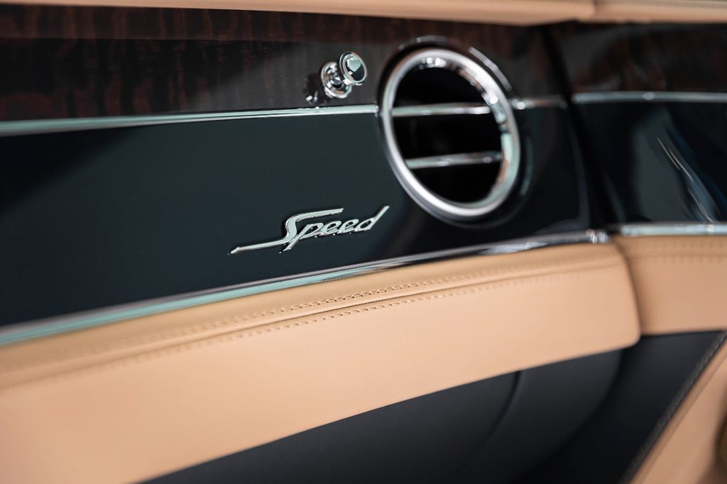 Bentley Continental GT 2025