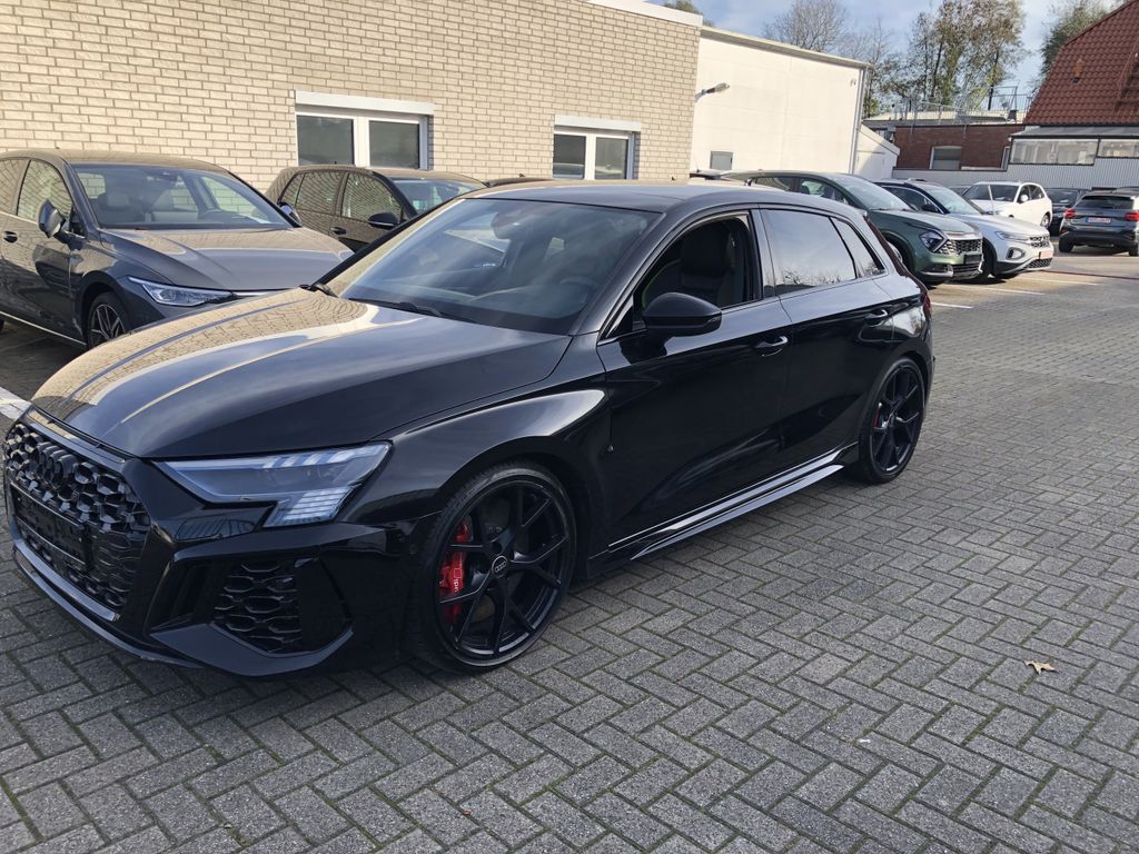Audi RS3 2024