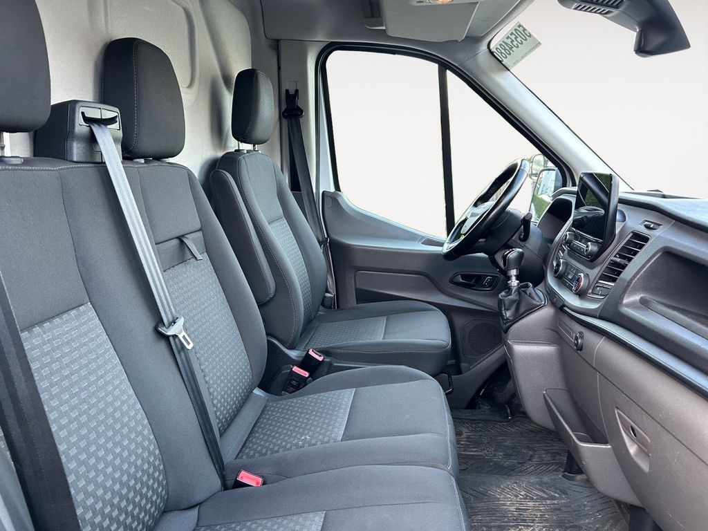 Ford Transit 2021