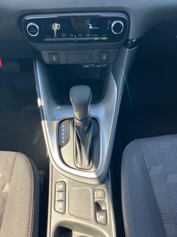 Mazda 2 Hybrid 2025