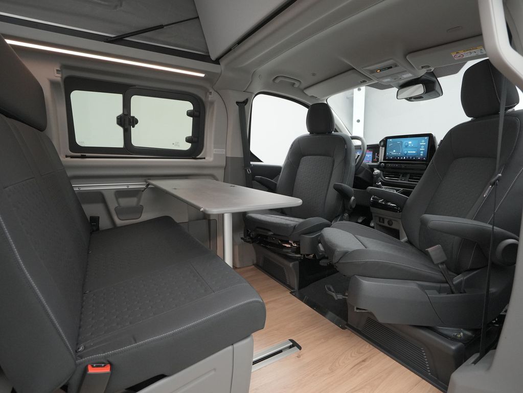 Ford Tourneo Custom 2025