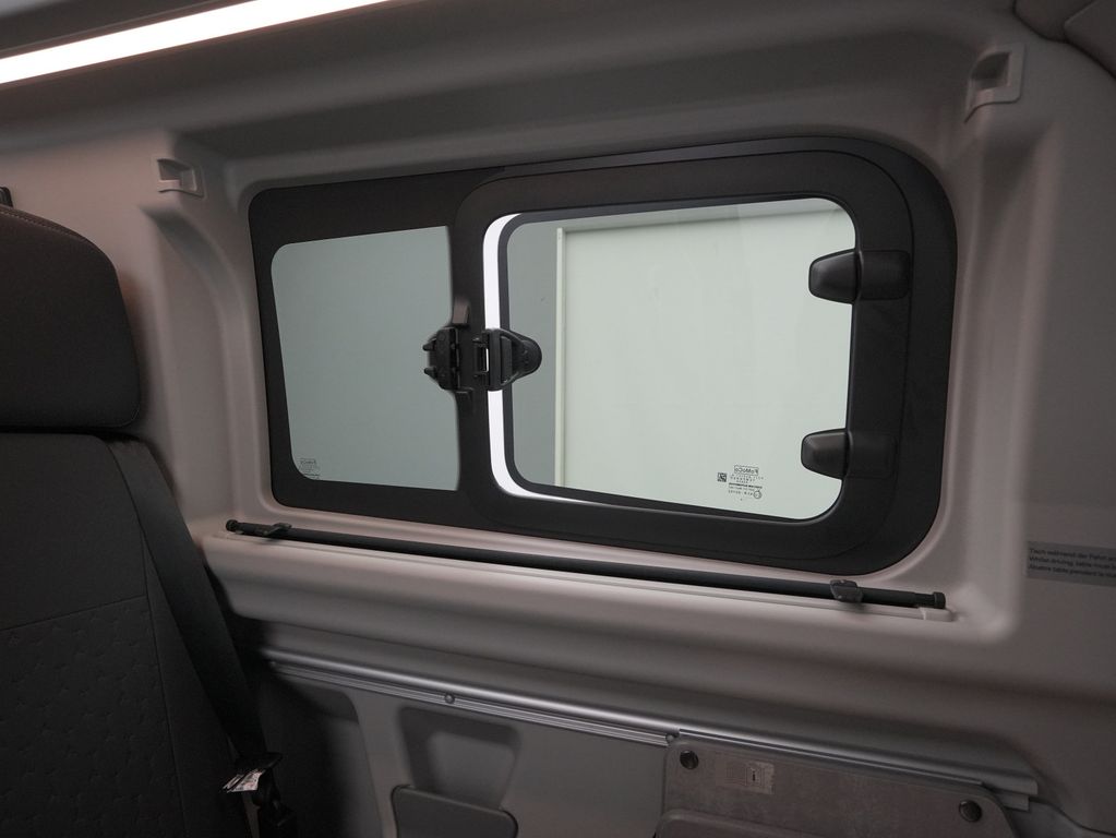 Ford Tourneo Custom 2025