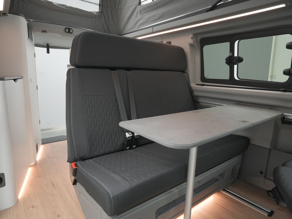 Ford Tourneo Custom 2025