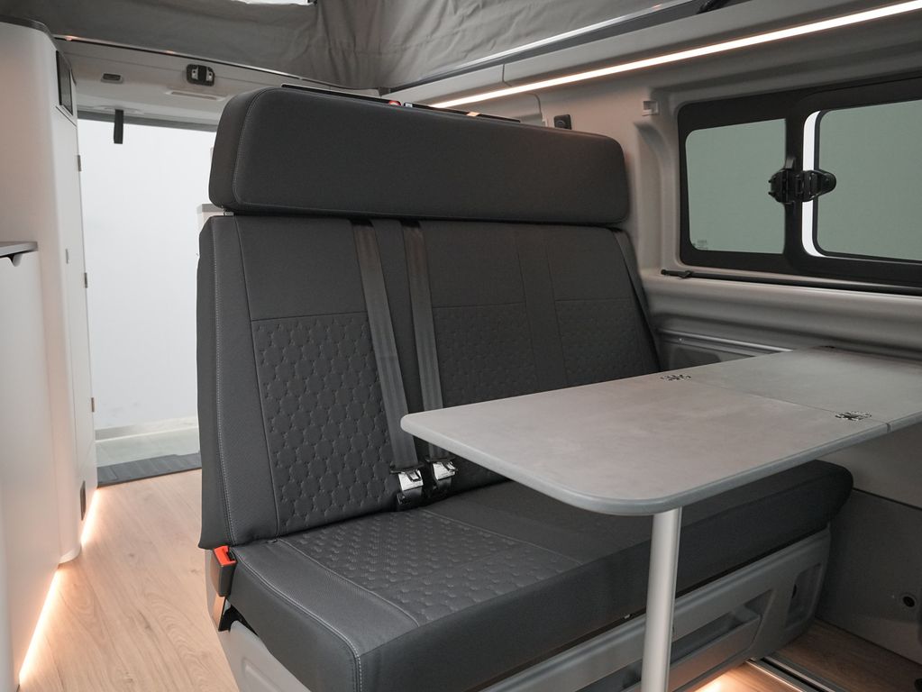 Ford Tourneo Custom 2025