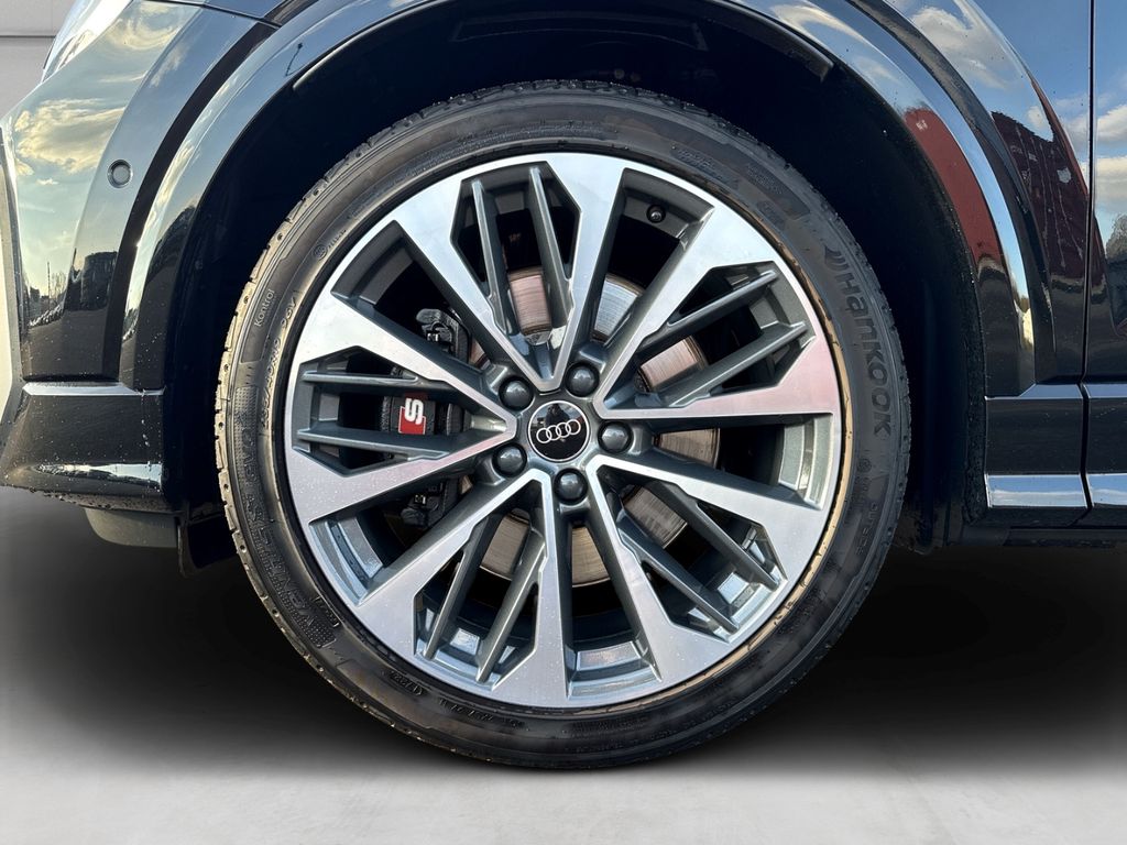 Audi SQ2 2022