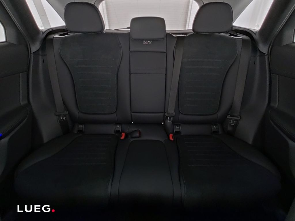 Mercedes-Benz GLC 300 2025