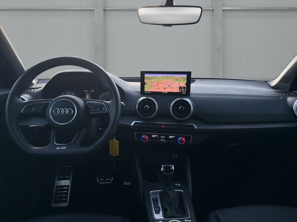 Audi SQ2 2022