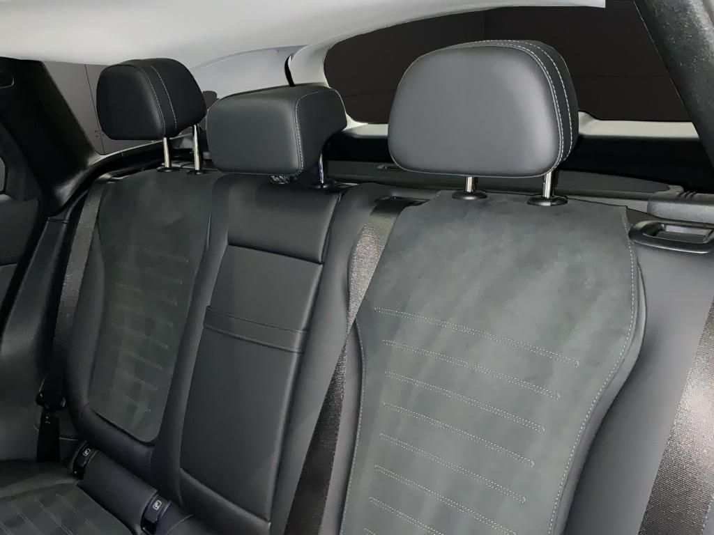 Mercedes-Benz GLC 300 2025