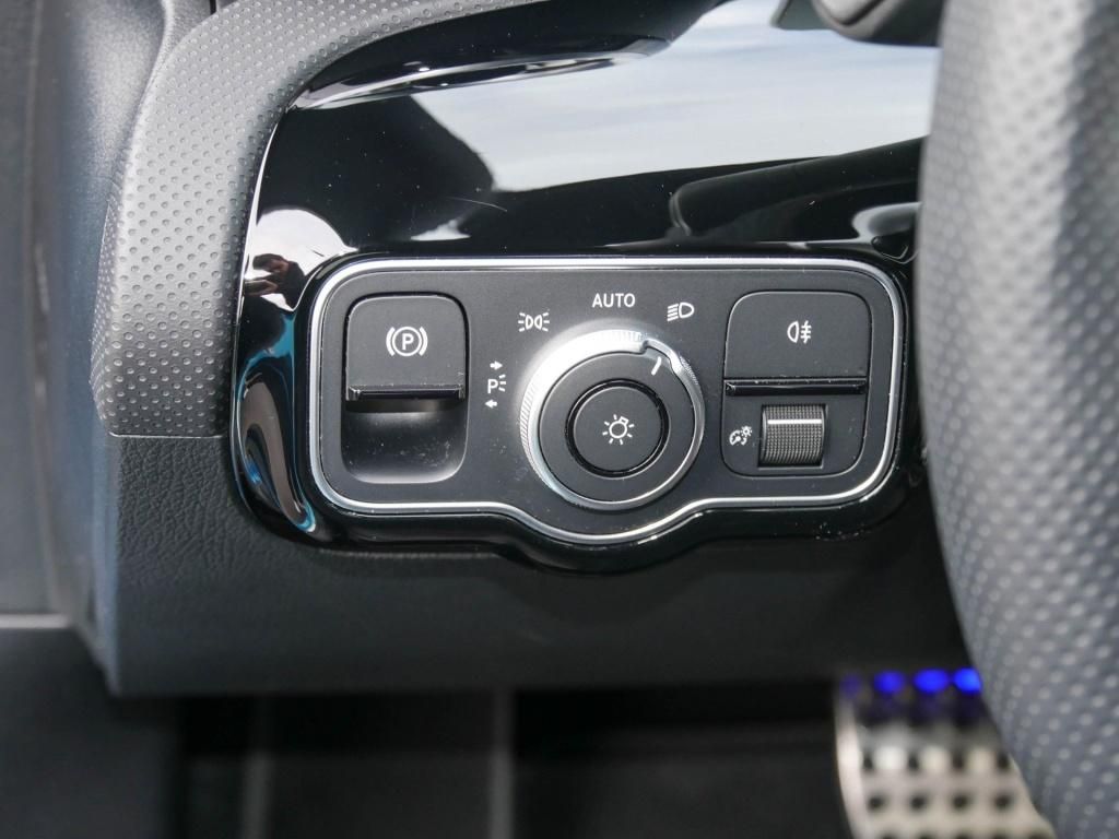 Mercedes-Benz CLA 250 2025