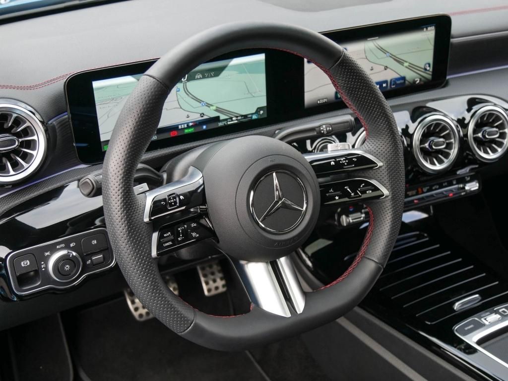 Mercedes-Benz CLA 250 2025